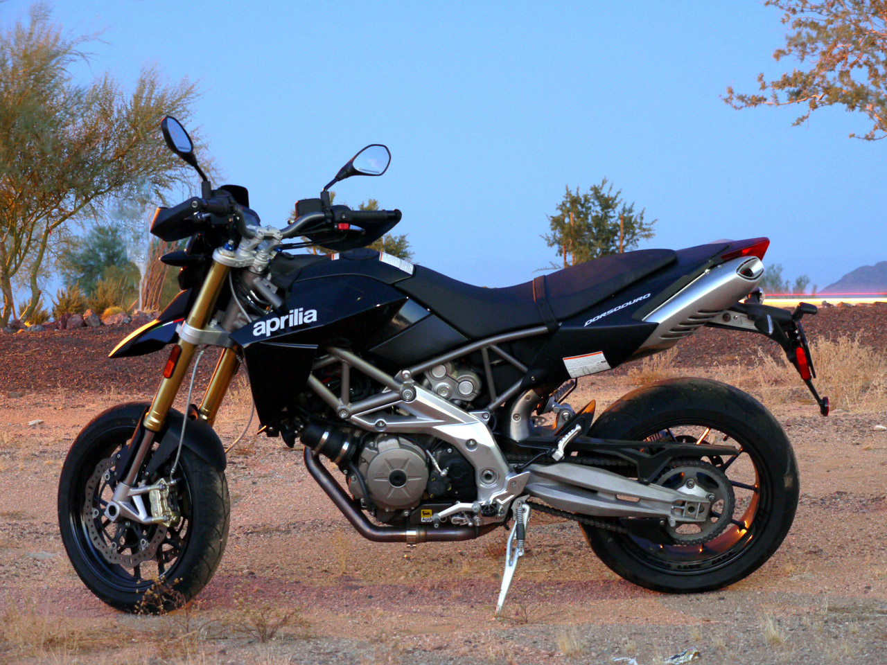 2010 Aprilia Dorsoduro 750