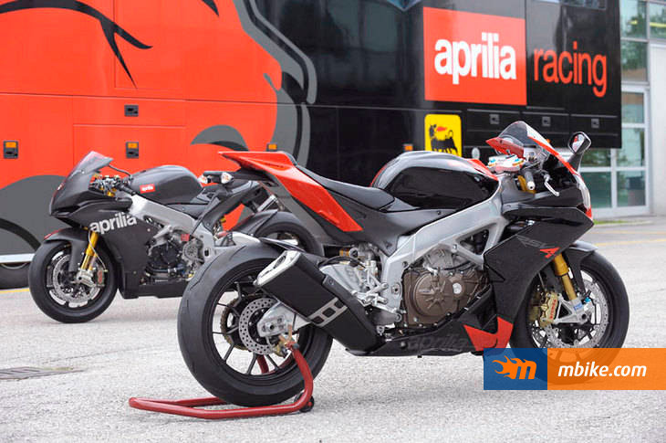 2009 Aprilia RSV 4 (Factory)