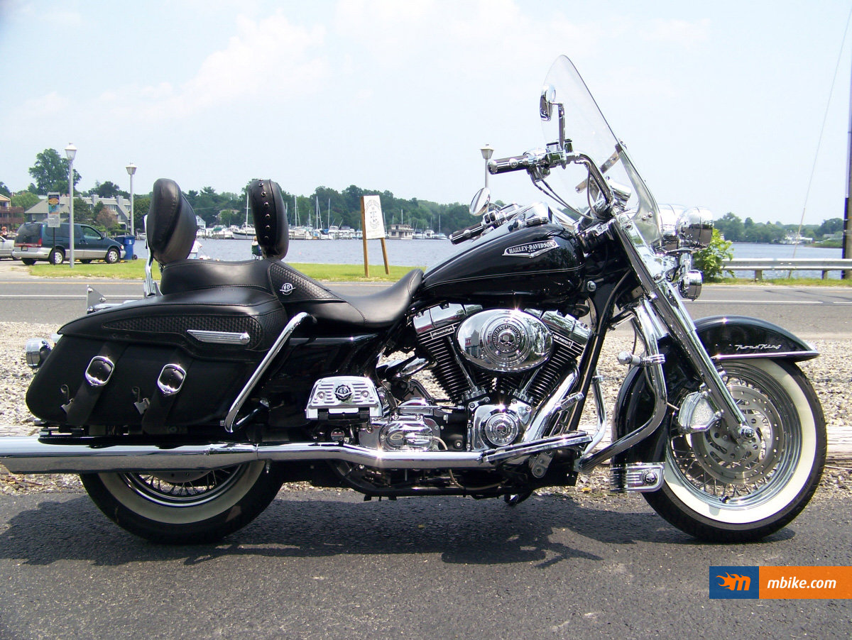 2006 Harley-Davidson FLHRC Road King Classic
