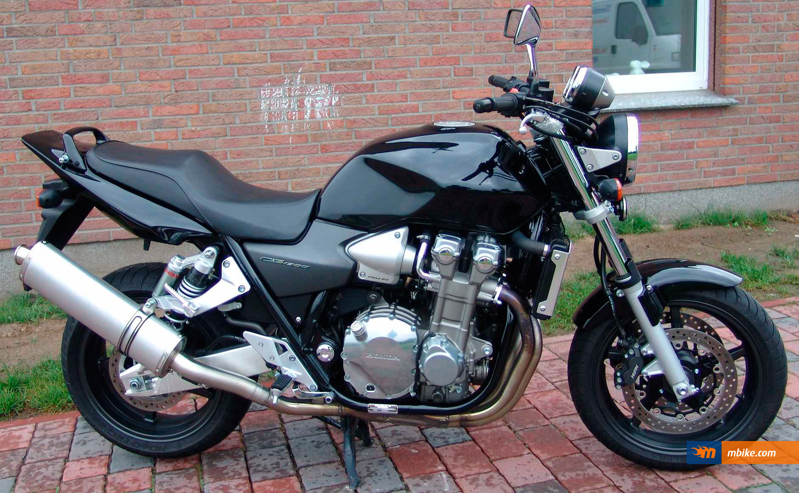 Honda сб 1300