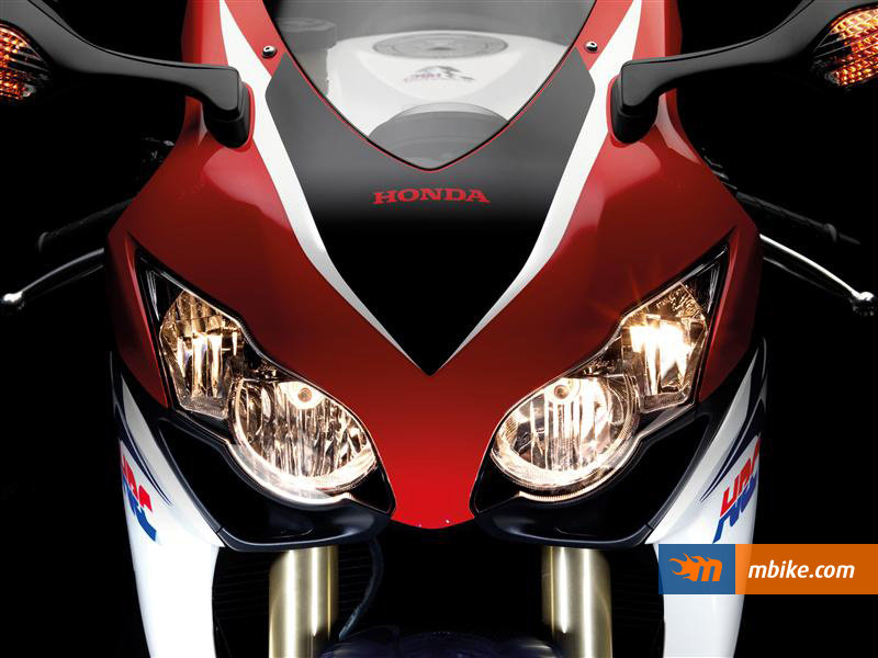 2009 Honda CBR 1000 RR (Fireblade)