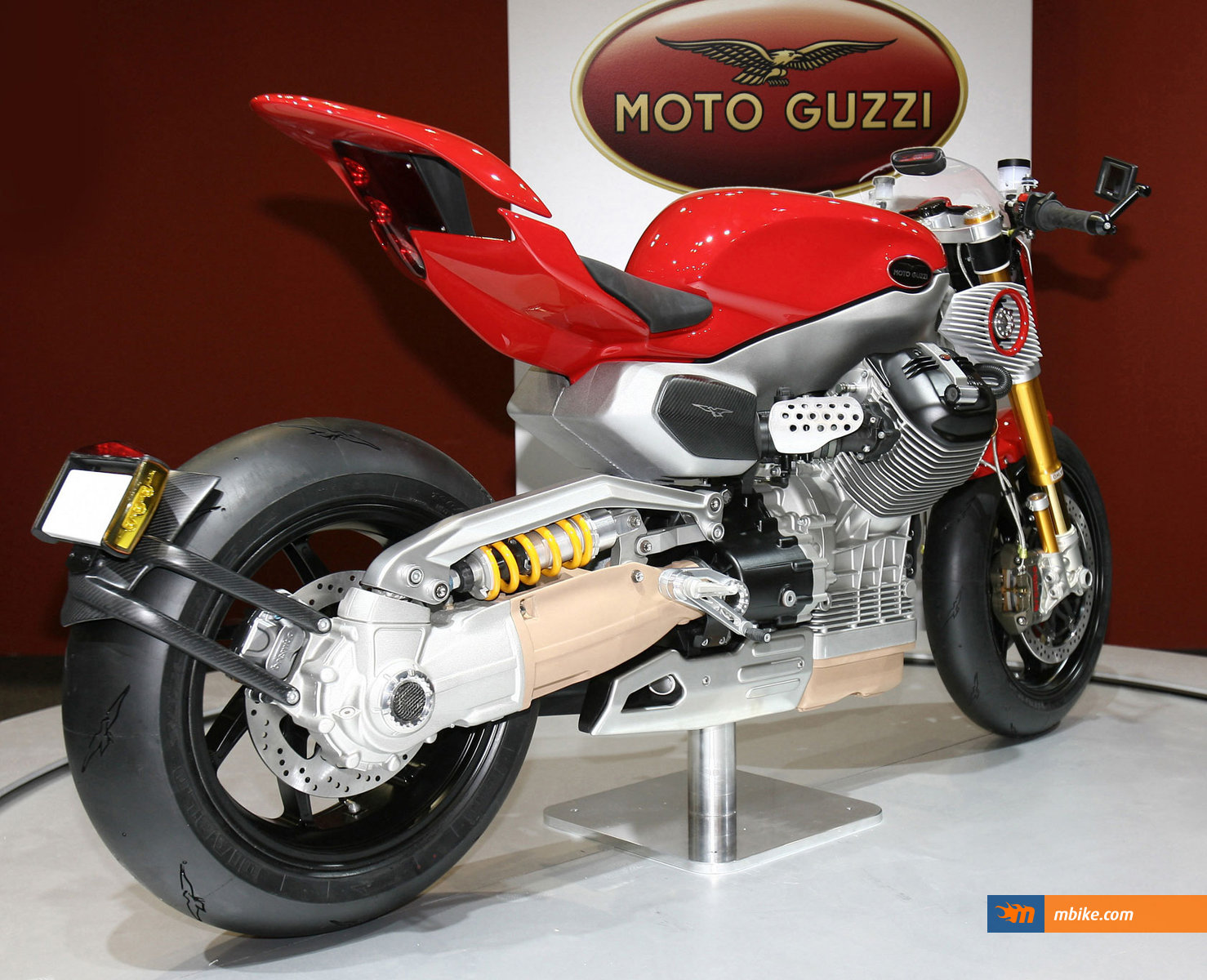 2010 Moto Guzzi V12 LM Concept