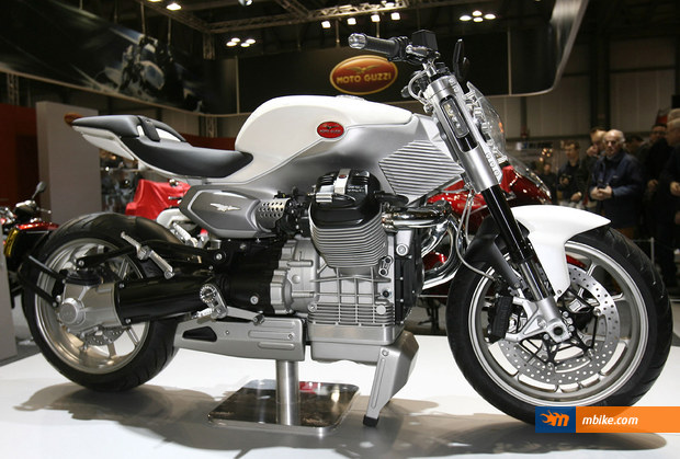 2010 Moto Guzzi V12 Strada Concept