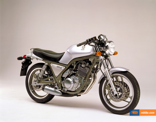 1986 Yamaha SRX 6