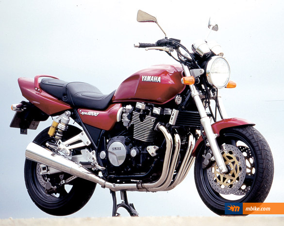 1995 Yamaha XJR 1200