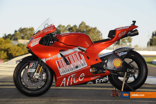 2009 Ducati Desmosedici RR