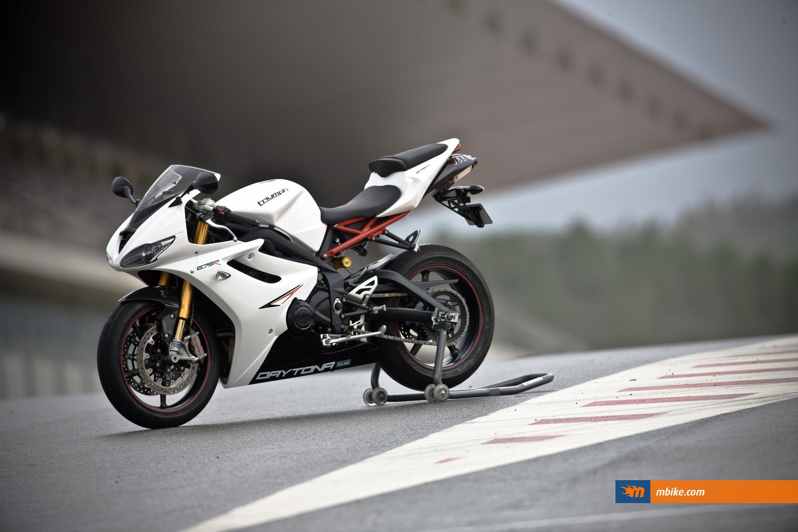 2011 Triumph Daytona 675 R