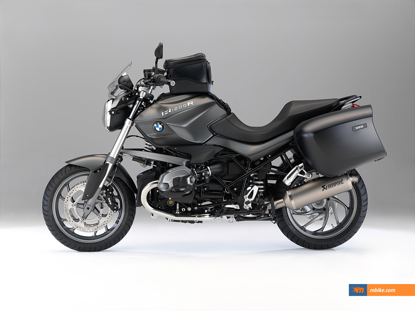 2011 BMW R1200R