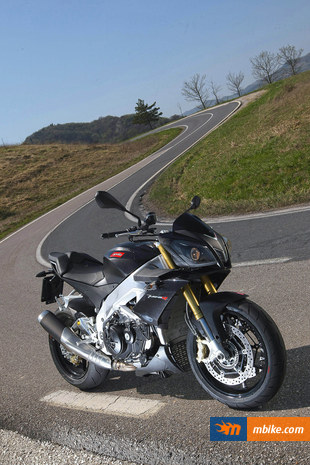 2011 Aprilia Tuono V4R APRC