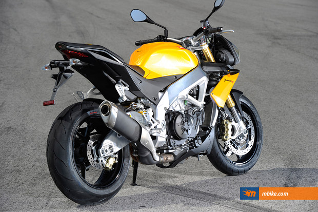 2011 Aprilia Tuono V4R APRC