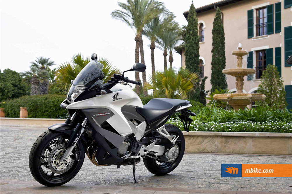 2011 Honda VFR 800 X (Crossrunner)