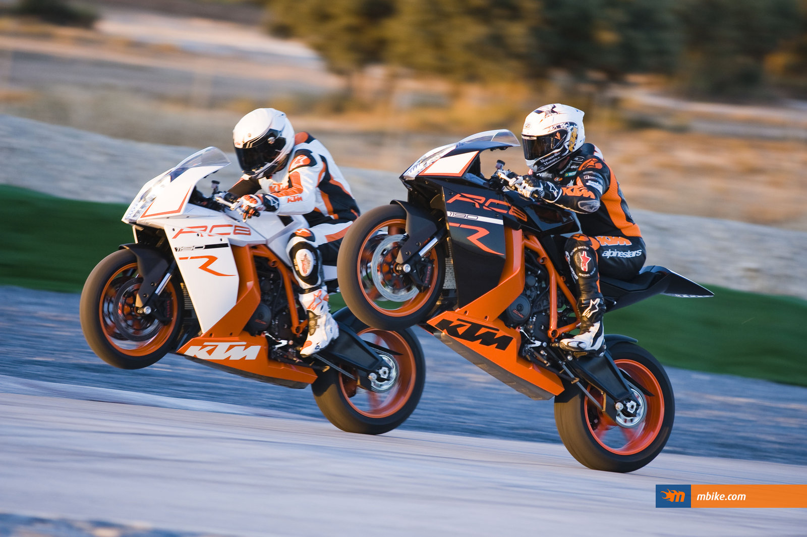 2011 KTM RC8 R