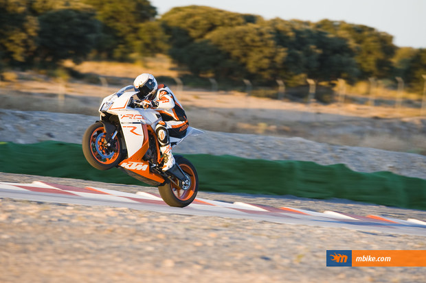 2011 KTM RC8 R