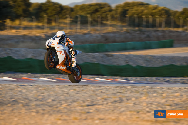 2011 KTM RC8 R