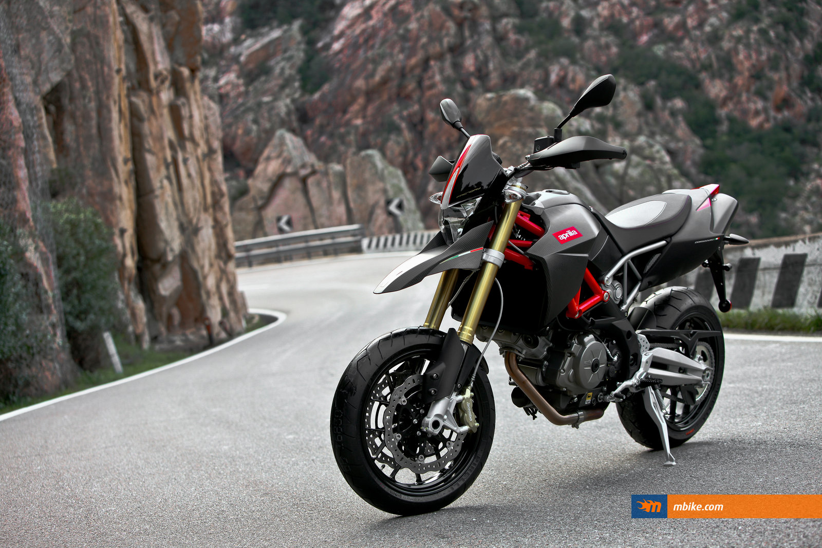 2011 Aprilia Dorsoduro 750 Factory