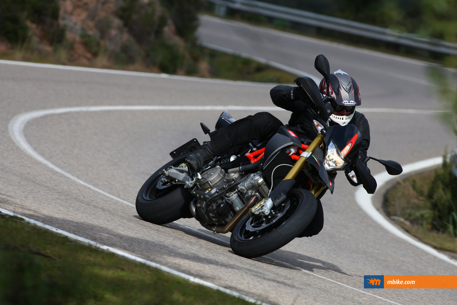 2011 Aprilia Dorsoduro 750 Factory