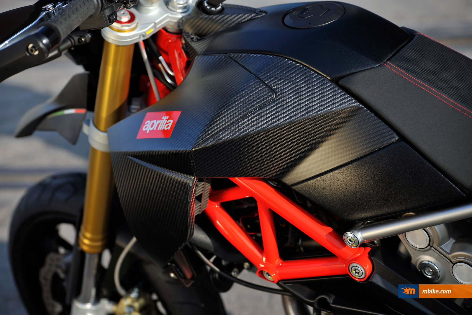 2011 Aprilia Dorsoduro 750 Factory