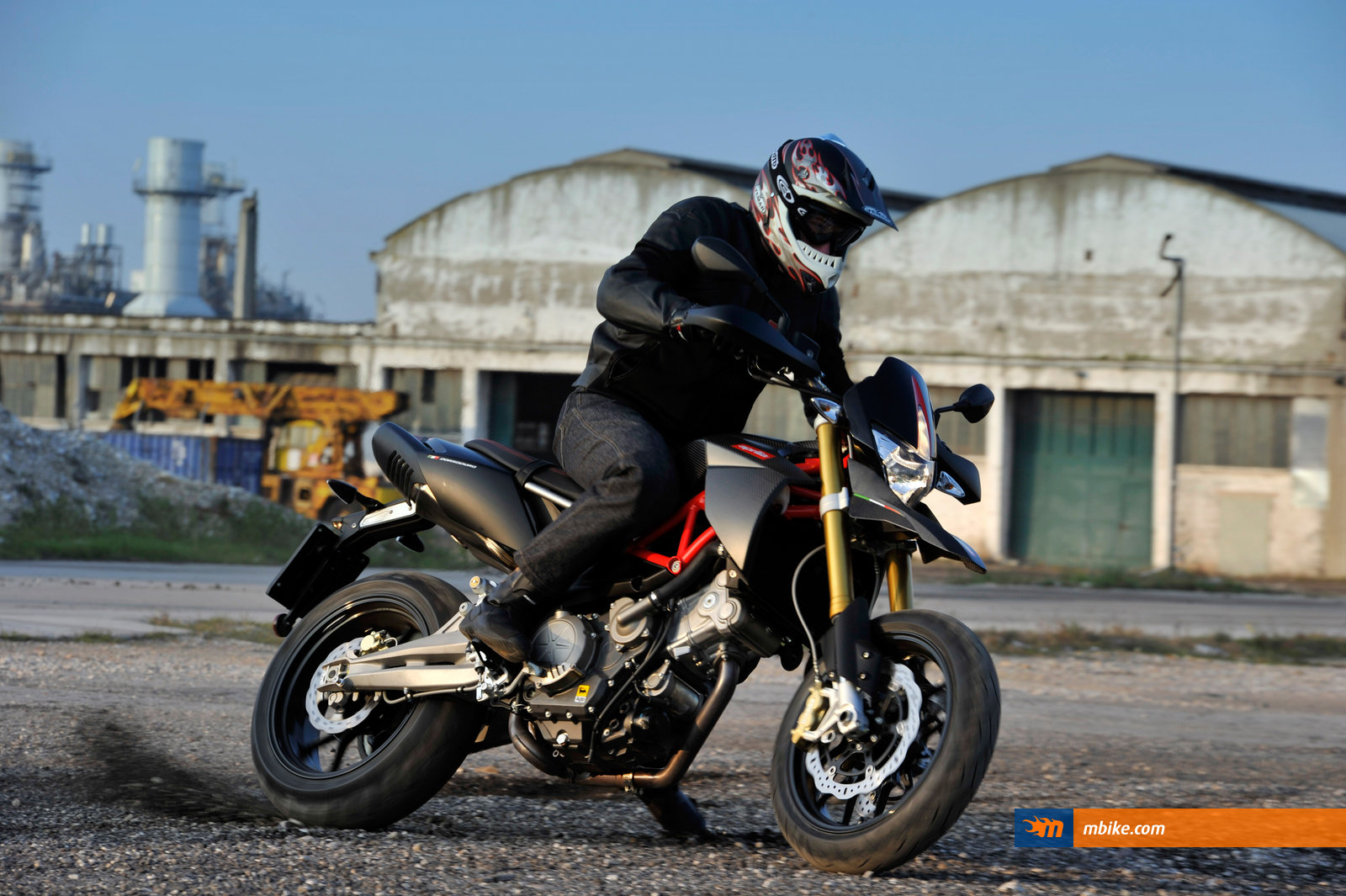 2011 Aprilia Dorsoduro 750 Factory