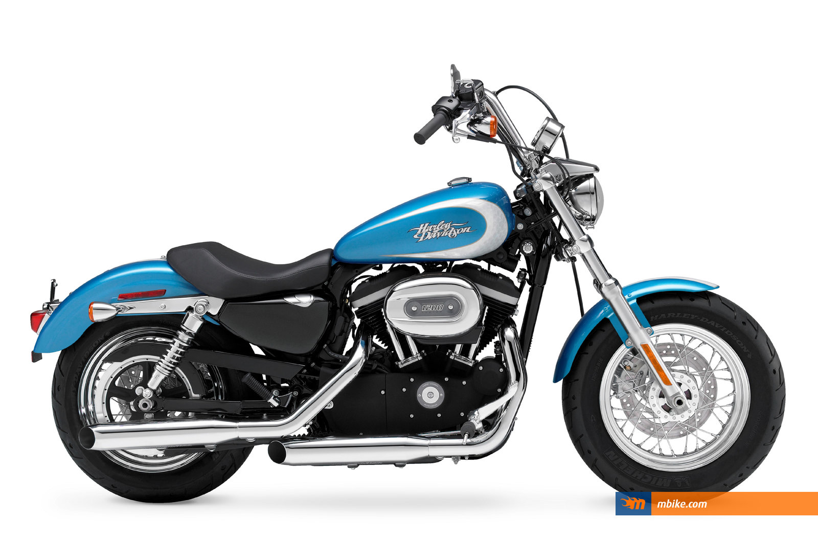 2011 Harley-Davidson XL1200C Sportster Custom