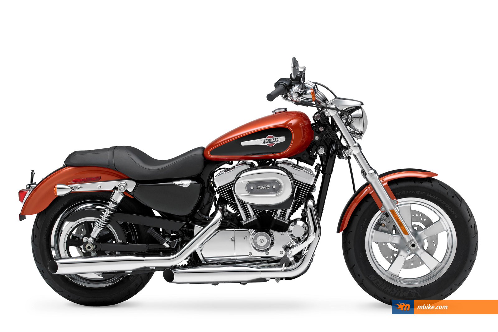 2011 Harley-Davidson XL1200C Sportster Custom