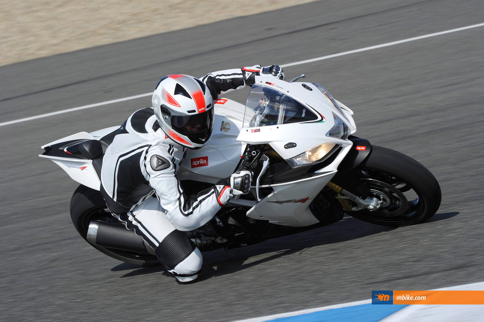 2011 Aprilia RSV4 R APRC Special Edition