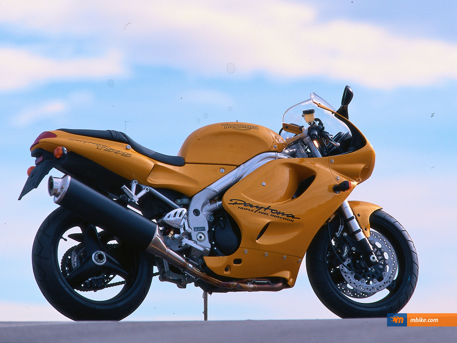 1997 Triumph Daytona T595