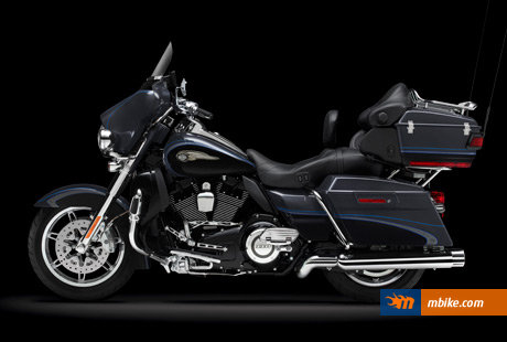 2013 Harley-Davidson FLHTCUSE8 CVO Ultra Classic Electra Glide 110th Anniversary