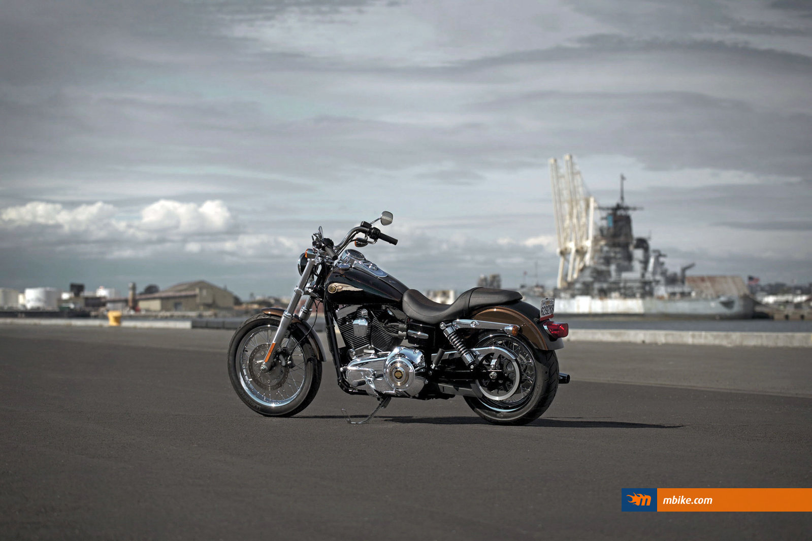 2013 Harley-Davidson FXDC Dyna Super Glide Custom 110th Anniversary
